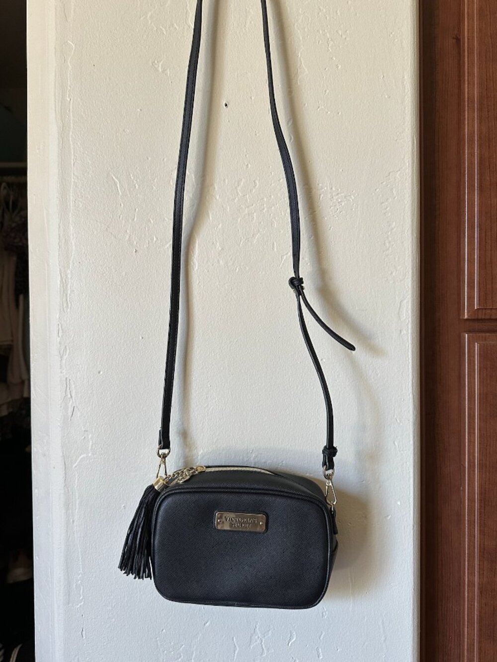 Victoria's Secret Black Faux Leather Crossbody Bag Gold Logo Tassel Zipper Pull
